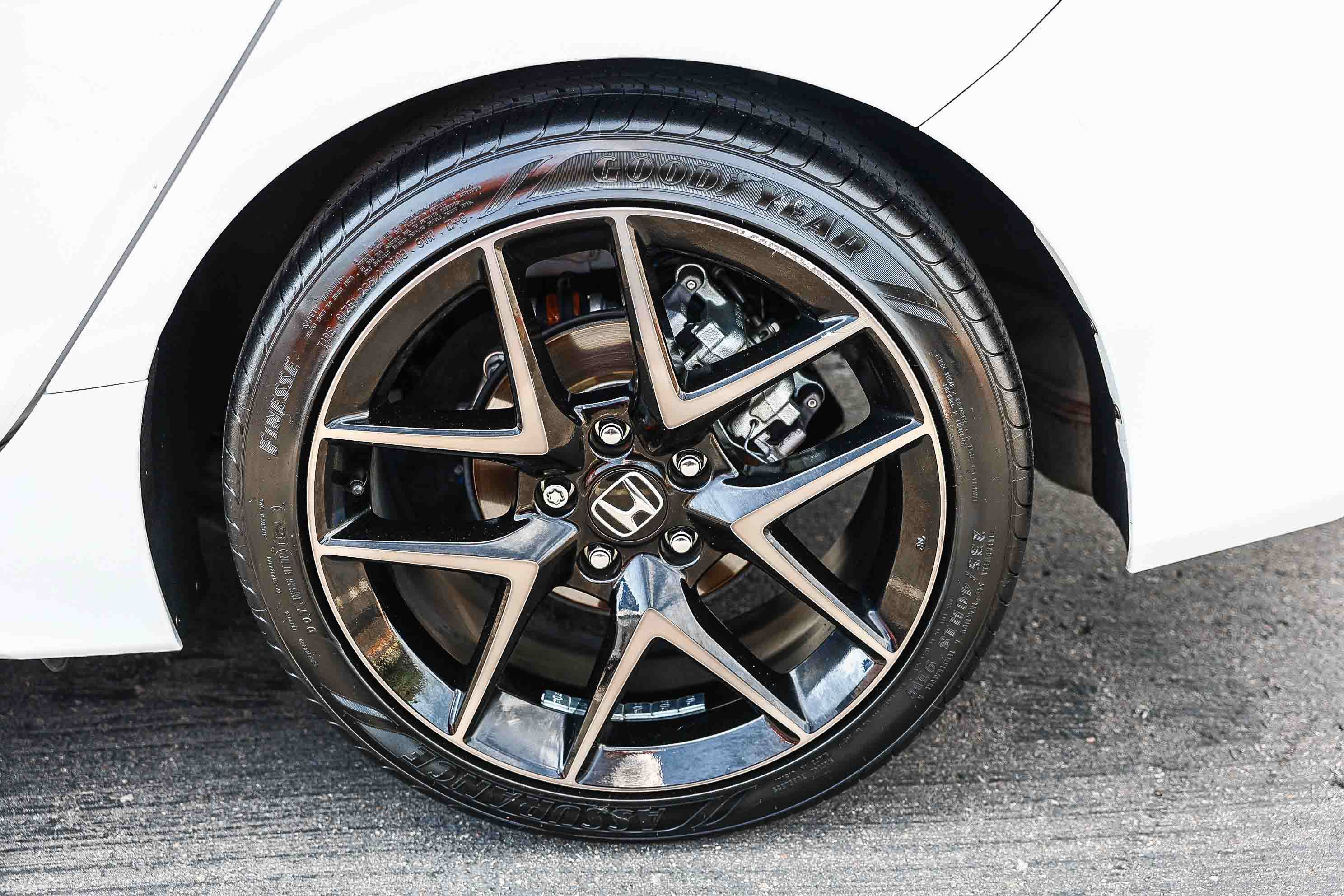 Certified 2024 Honda Civic Sport Touring image 31