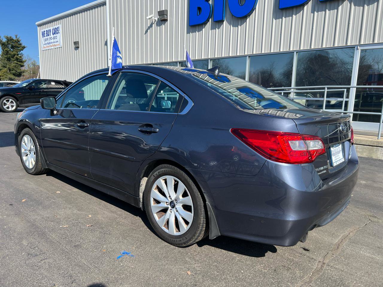 Used 2016 Subaru Legacy 2.5i Premium AWD/4WD image 3