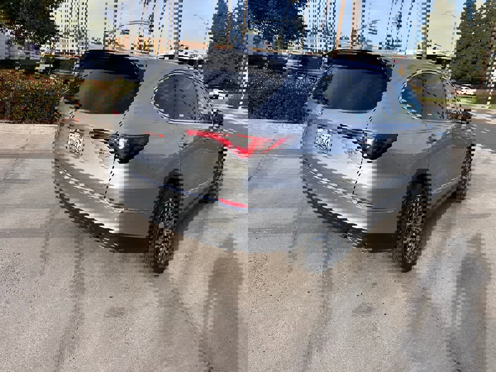 Certified 2023 Acura MDX SH-AWD w/ Technology Package image 5