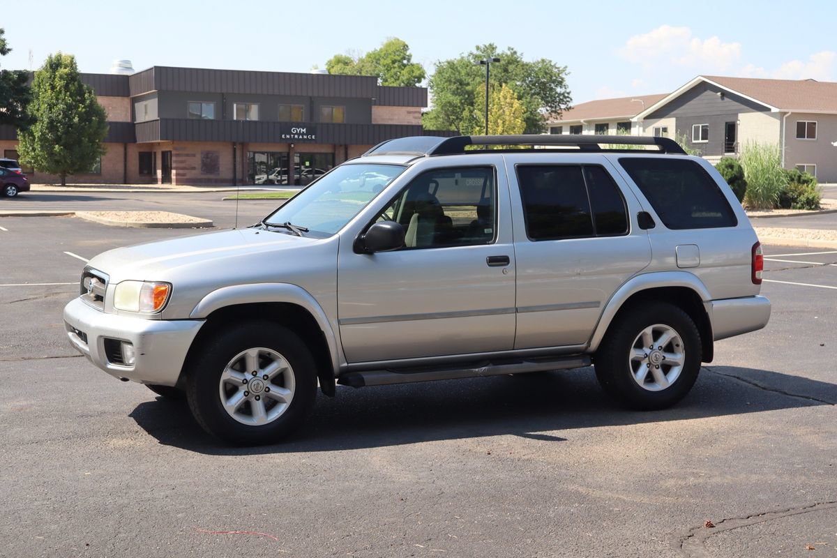 Used 2003 Nissan Pathfinder SE w/ SE Popular Pkg AWD/4WD image 10