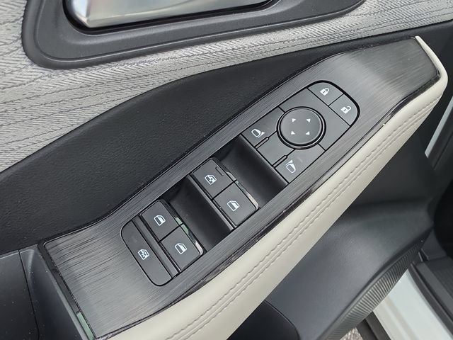 Certified 2023 Nissan Rogue SV FWD image 19
