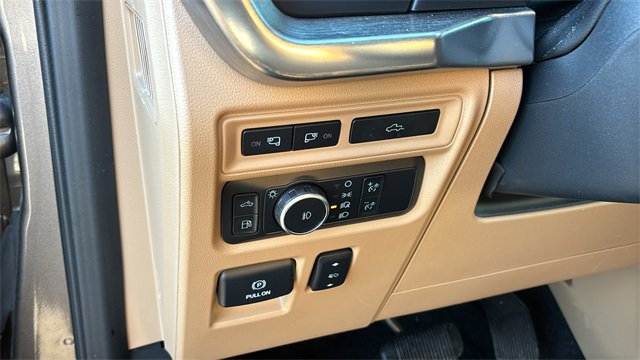 Used 2022 Ford F150 Lariat w/ Equipment Group 502A High image 12