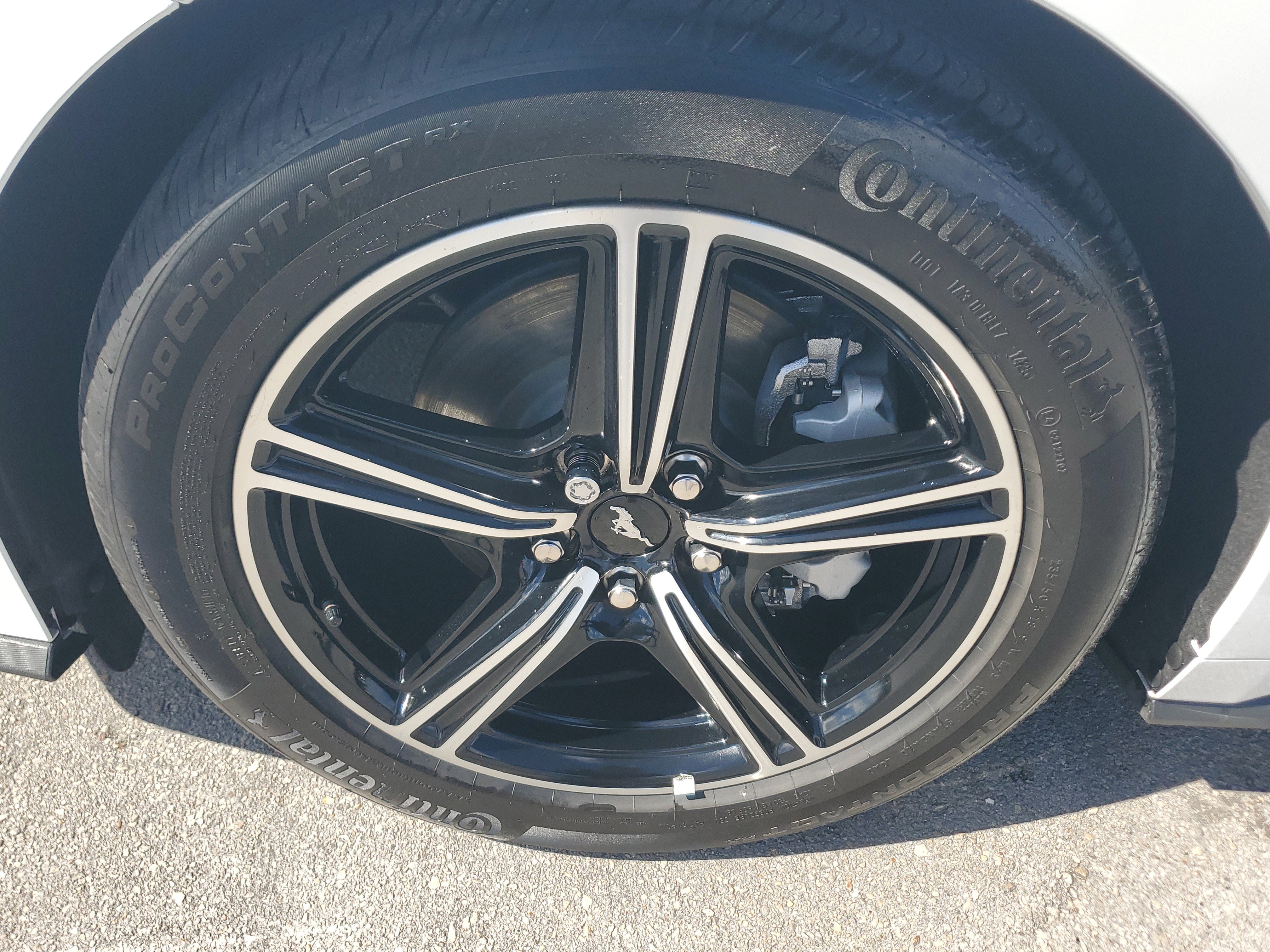 Used 2025 Ford Mustang Coupe image 28