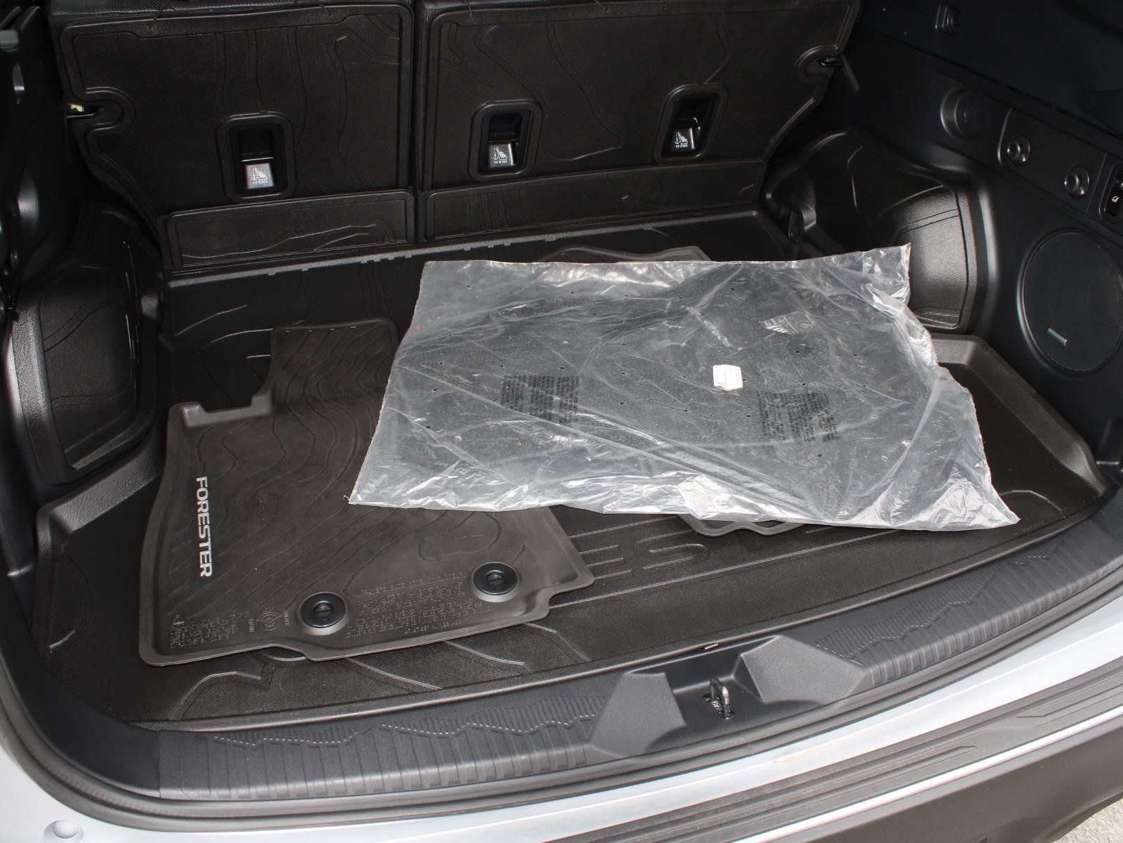 Used 2025 Subaru Forester Limited image 8