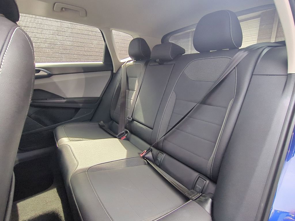Used 2024 Volkswagen Taos SE image 27