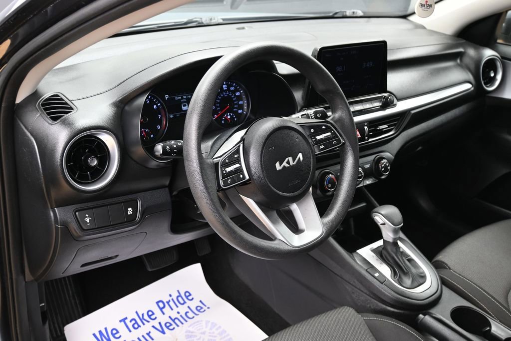 Used 2024 Kia Forte LXS FWD image 17