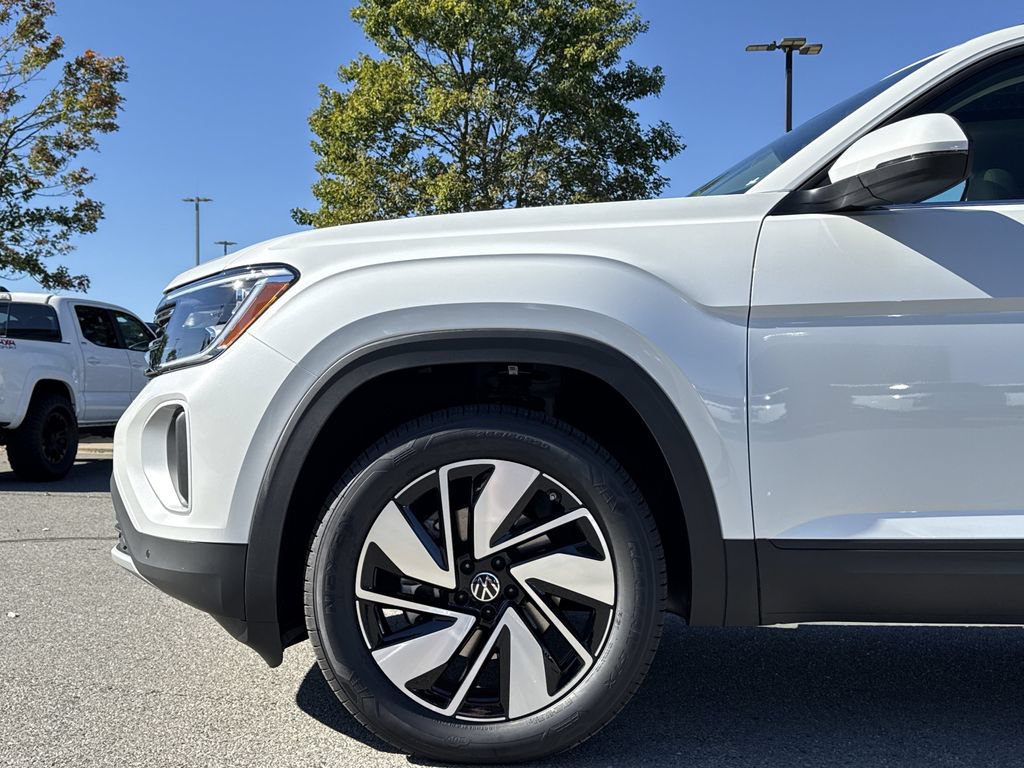 New 2026 Volkswagen Atlas SE FWD image 9