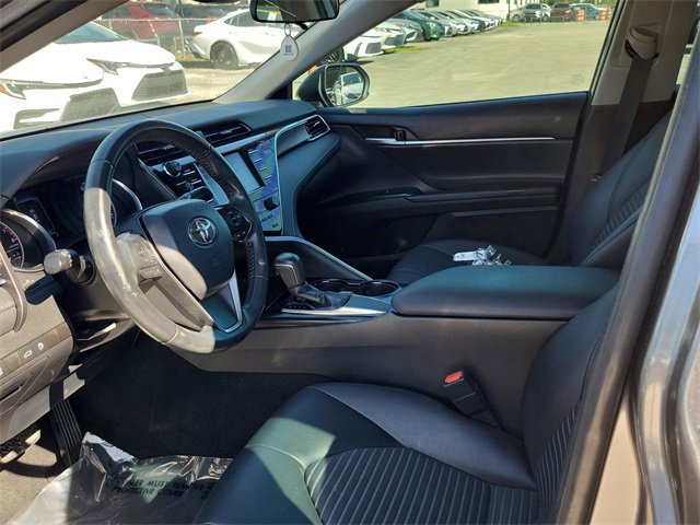 Used 2018 Toyota Camry SE image 10