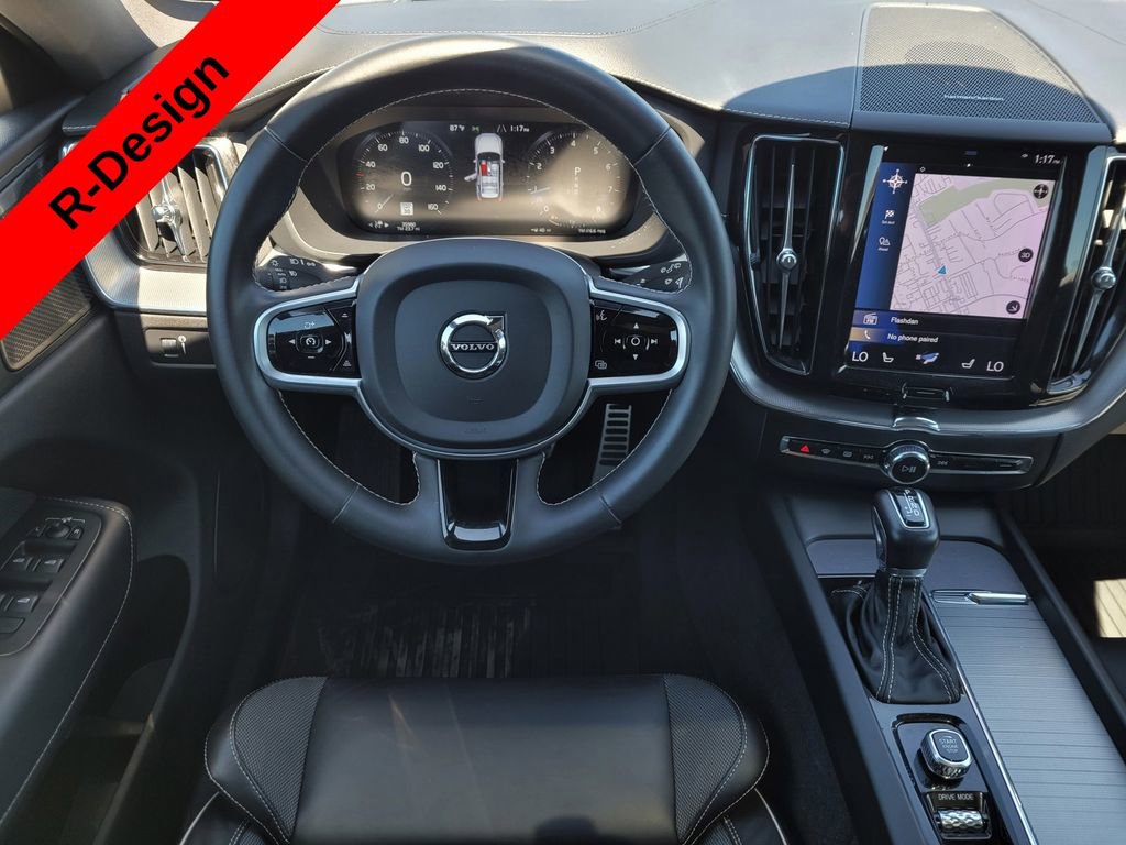 Used 2021 Volvo XC60 T5 R-Design w/ Protection Package Premier AWD/4WD image 14