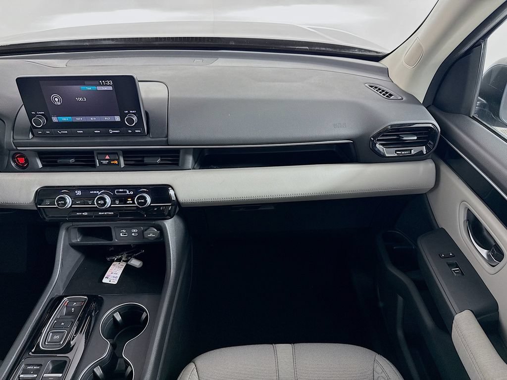 Certified 2023 Honda Pilot LX image 19