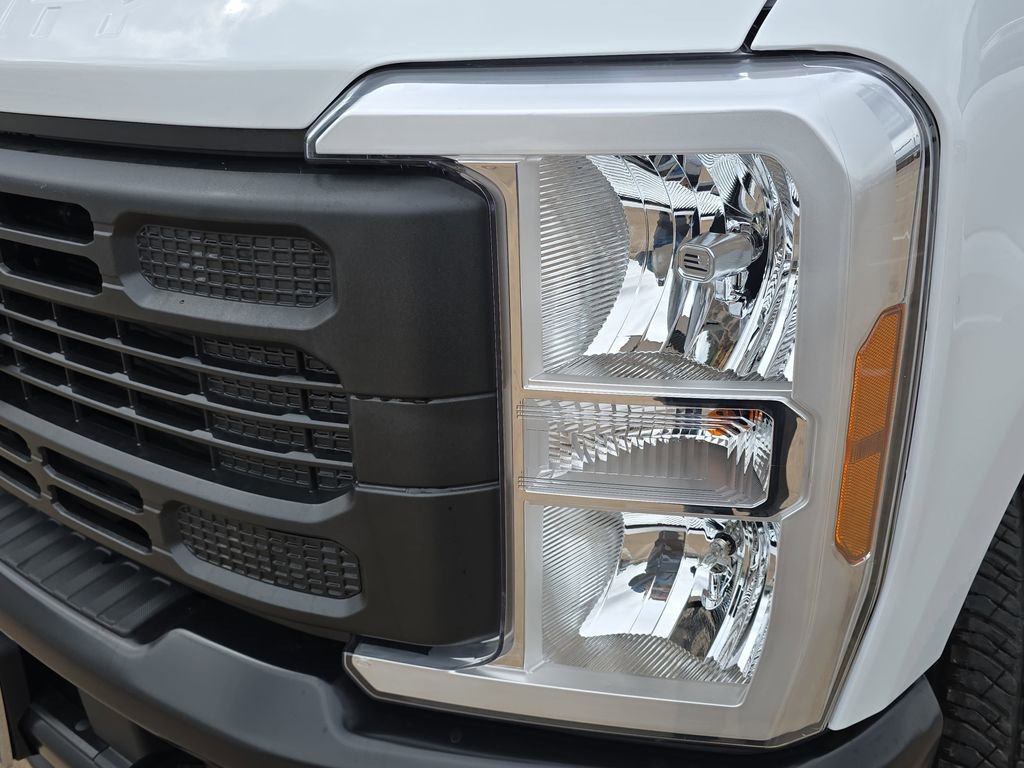 New 2026 Ford F250 XL w/ FX4 Off-Road Package image 29