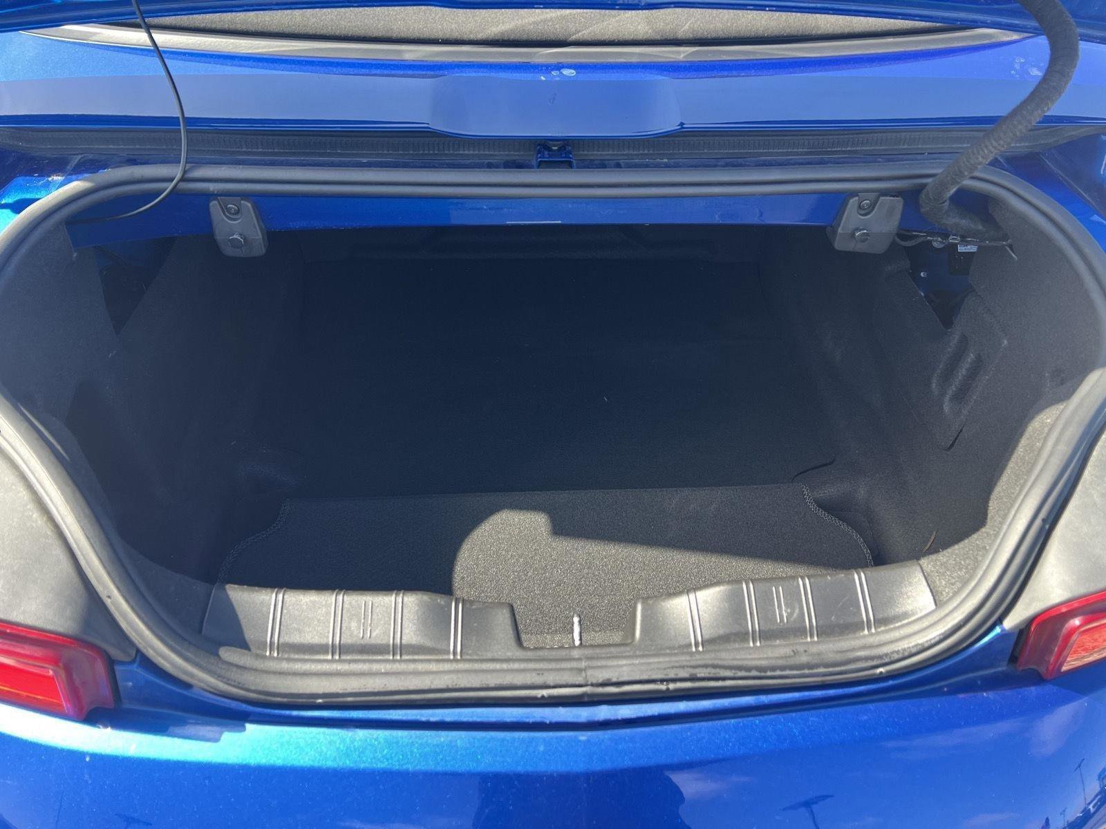 Used 2018 Chevrolet Camaro LT w/ RS Package image 15