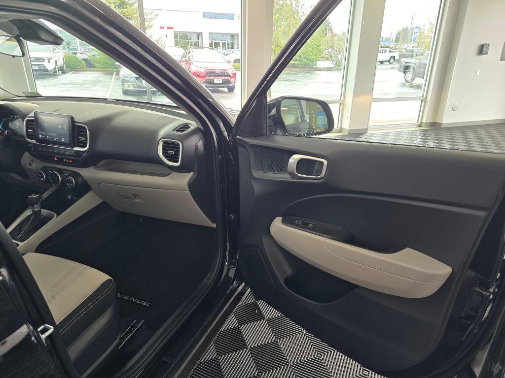 New 2026 Hyundai Venue SEL image 41