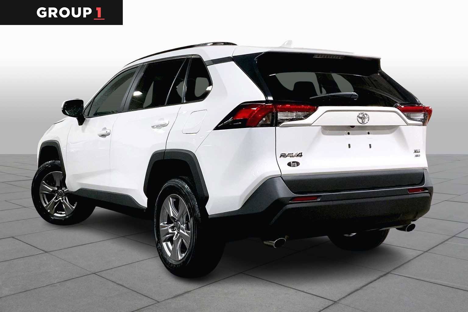 Used 2023 Toyota RAV4 XLE image 11