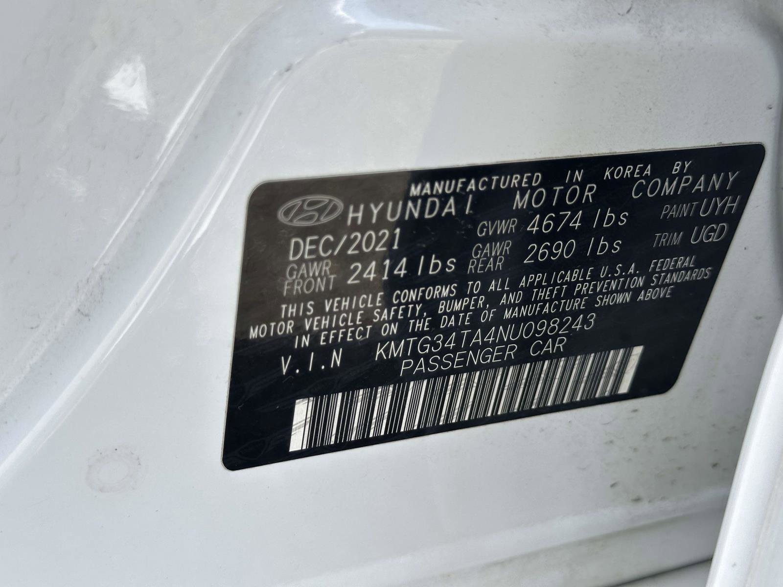 Used 2022 Genesis G70 2.0T w/ Prestige Package image 15