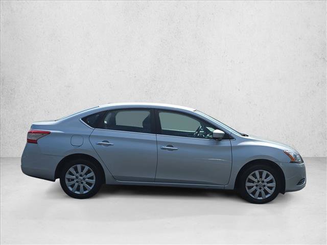 Used 2015 Nissan Sentra SV FWD image 4