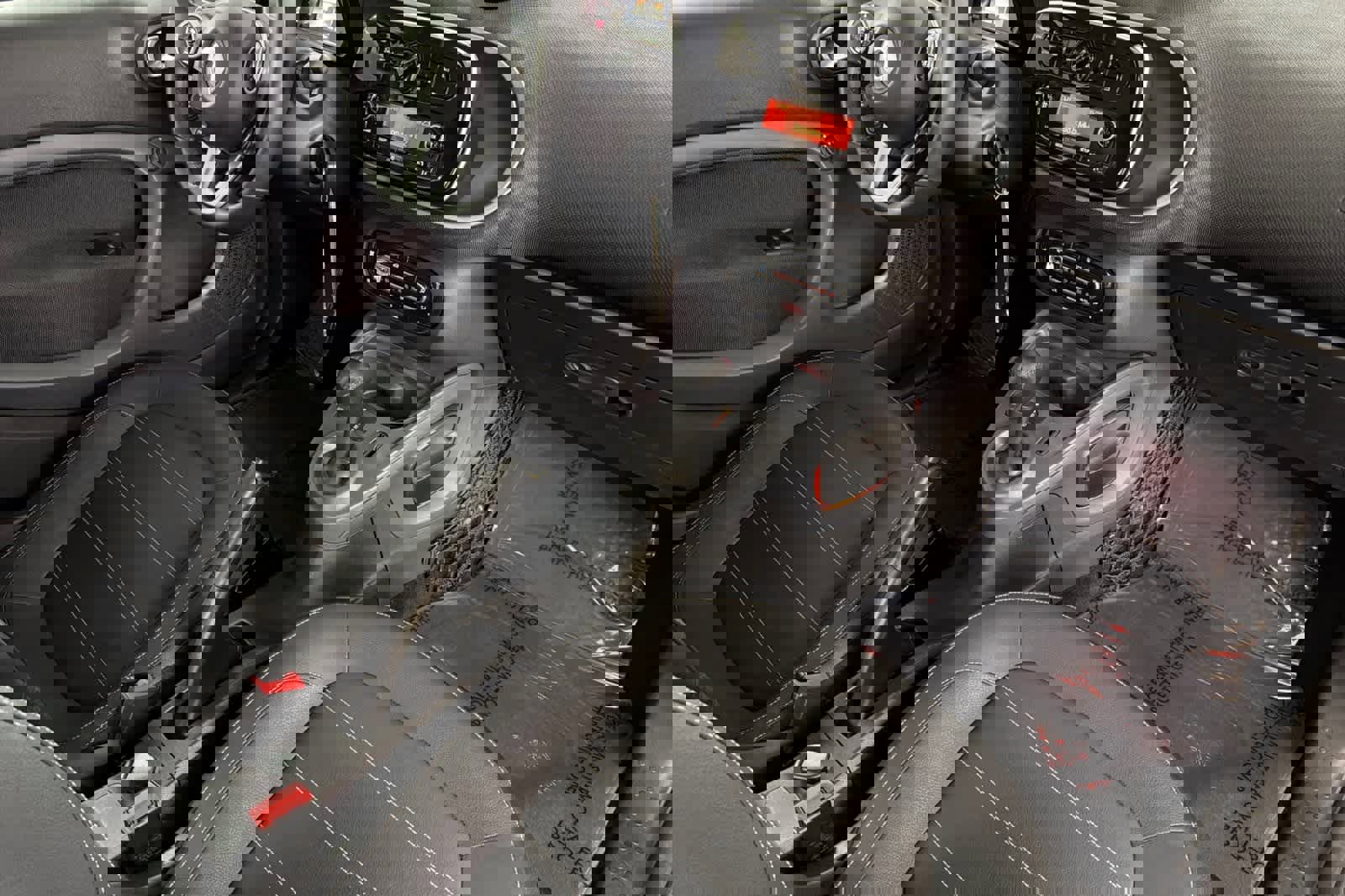 Used 2018 smart fortwo electric drive image 15