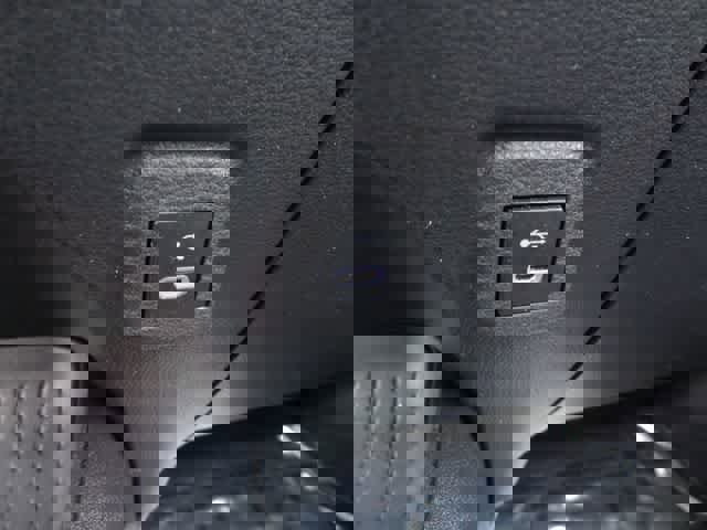 Used 2024 Toyota Corolla LE image 28