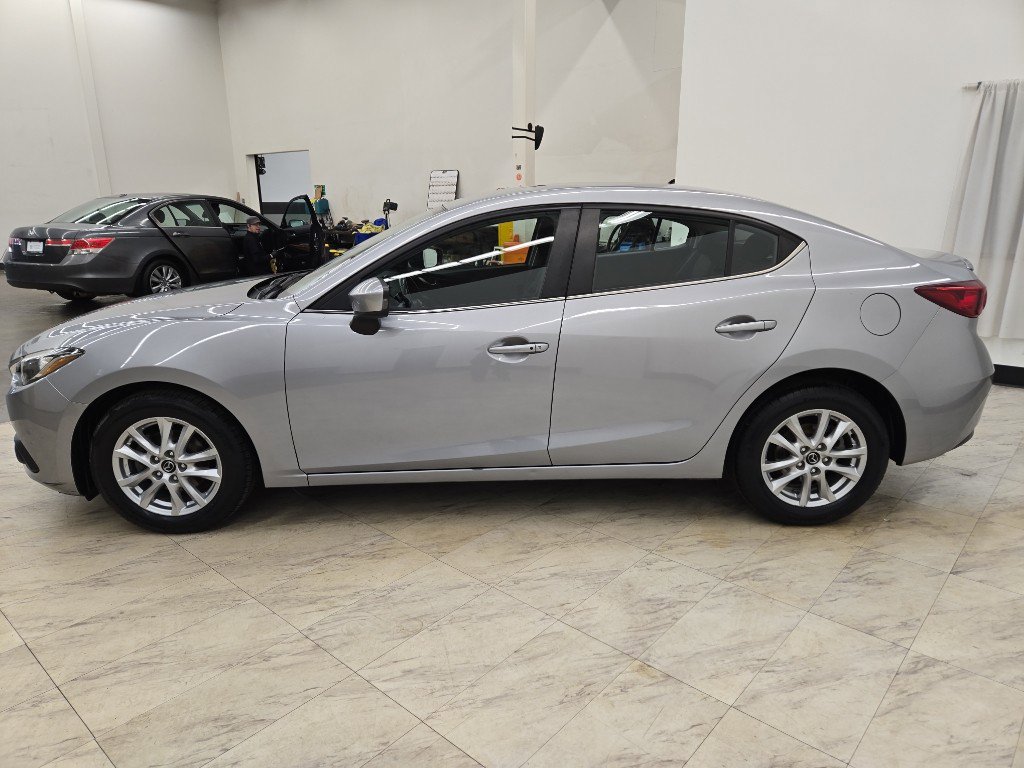 Used 2014 MAZDA MAZDA3 i Touring image 4