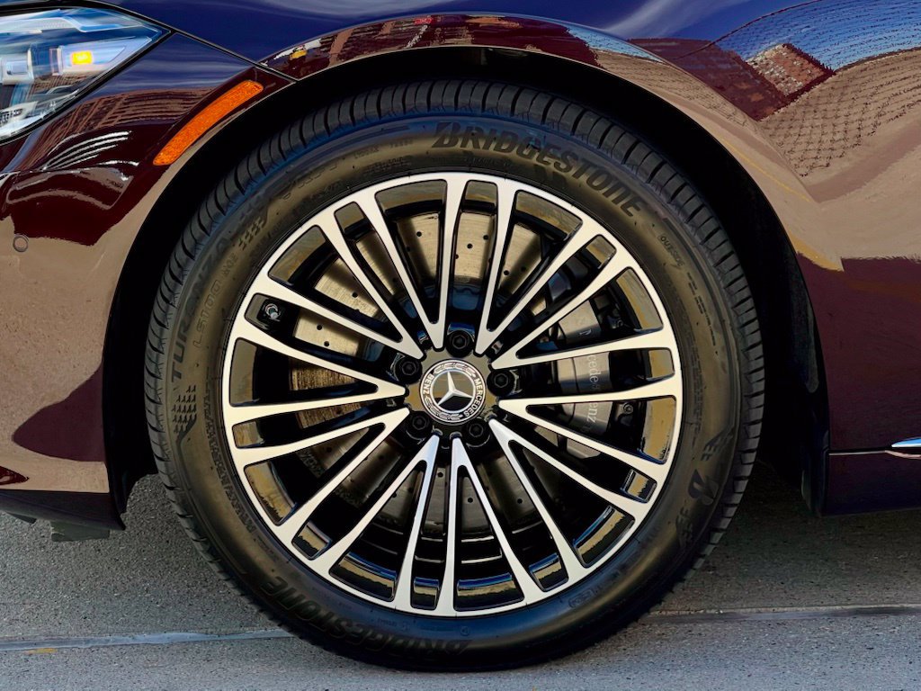 Certified 2025 Mercedes-Benz S 580 4MATIC Sedan image 12