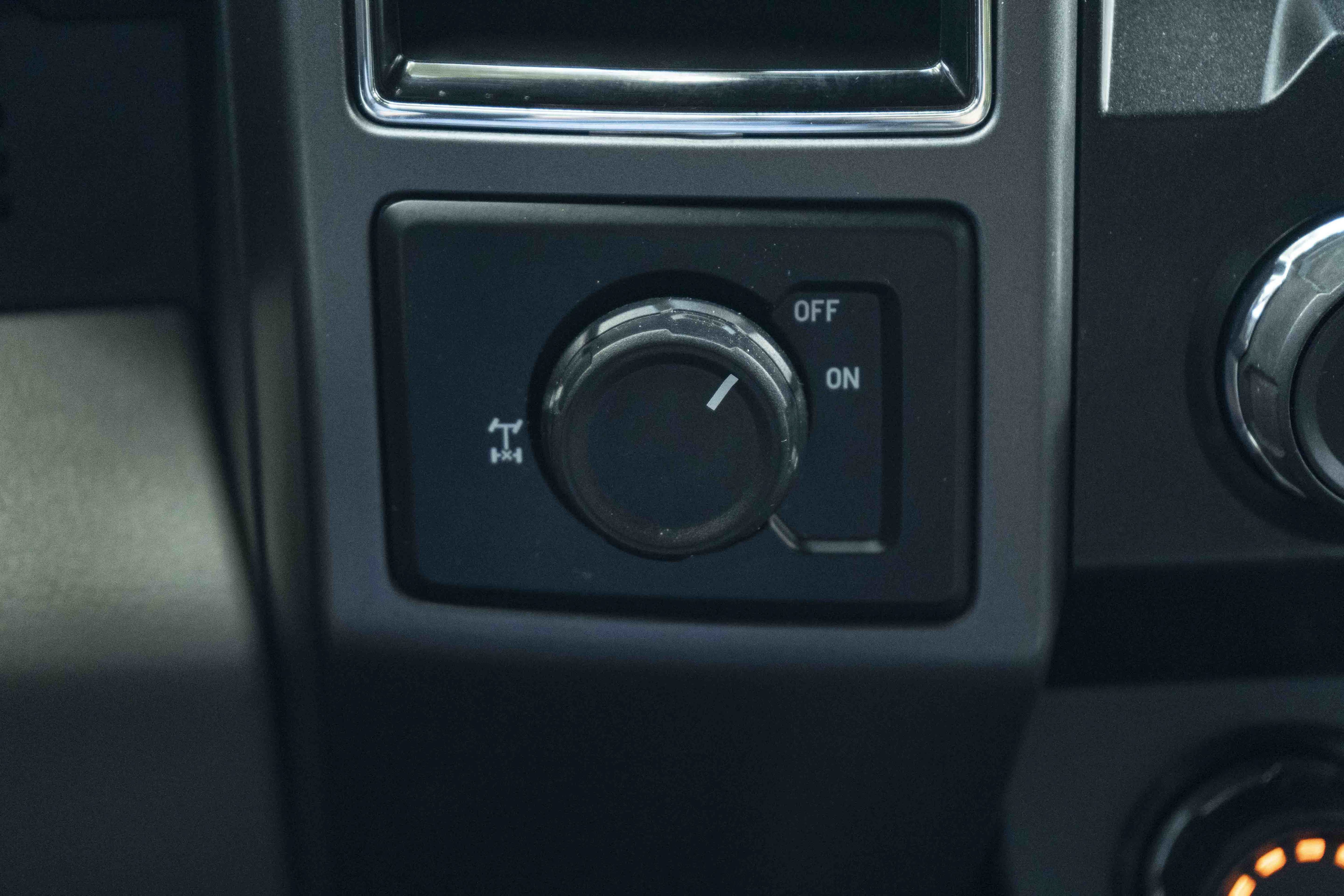 Used 2019 Ford F150 XLT w/ Equipment Group 302A Luxury RWD image 32