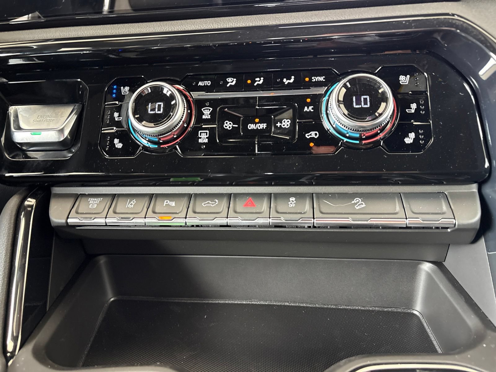 New 2026 GMC Sierra 2500 AT4 w/ AT4 Premium Plus Package AWD/4WD image 27