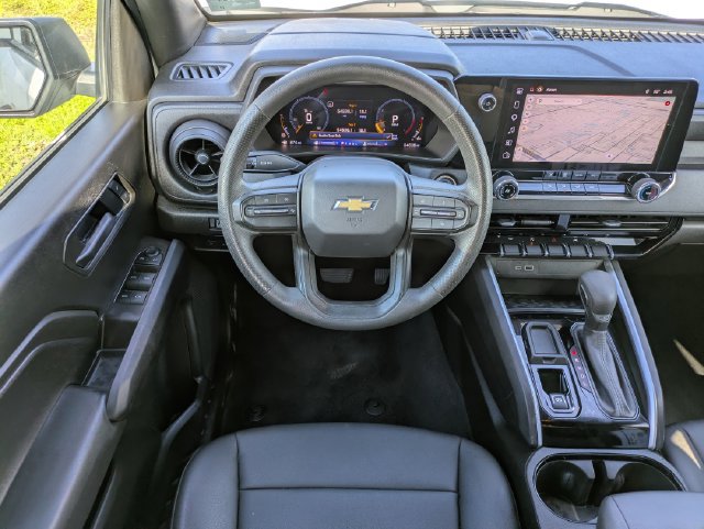 Used 2025 Chevrolet Colorado W/T w/ Advanced Trailering Package RWD image 11