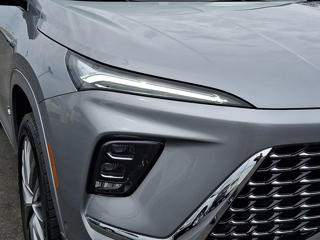 Used 2025 Buick Enclave Avenir w/ Super Cruise Package image 9