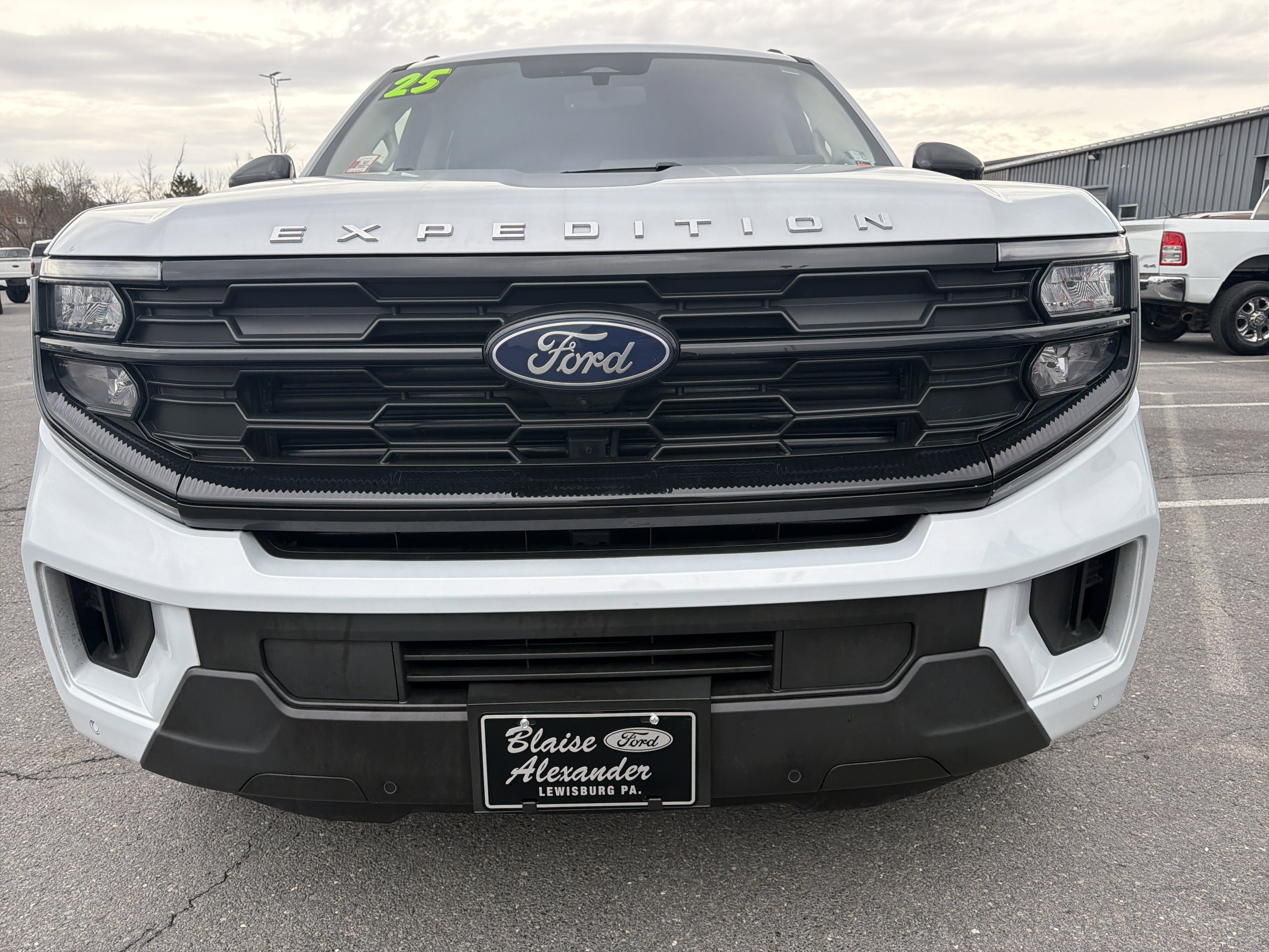 Used 2025 Ford Expedition Max Active image 9