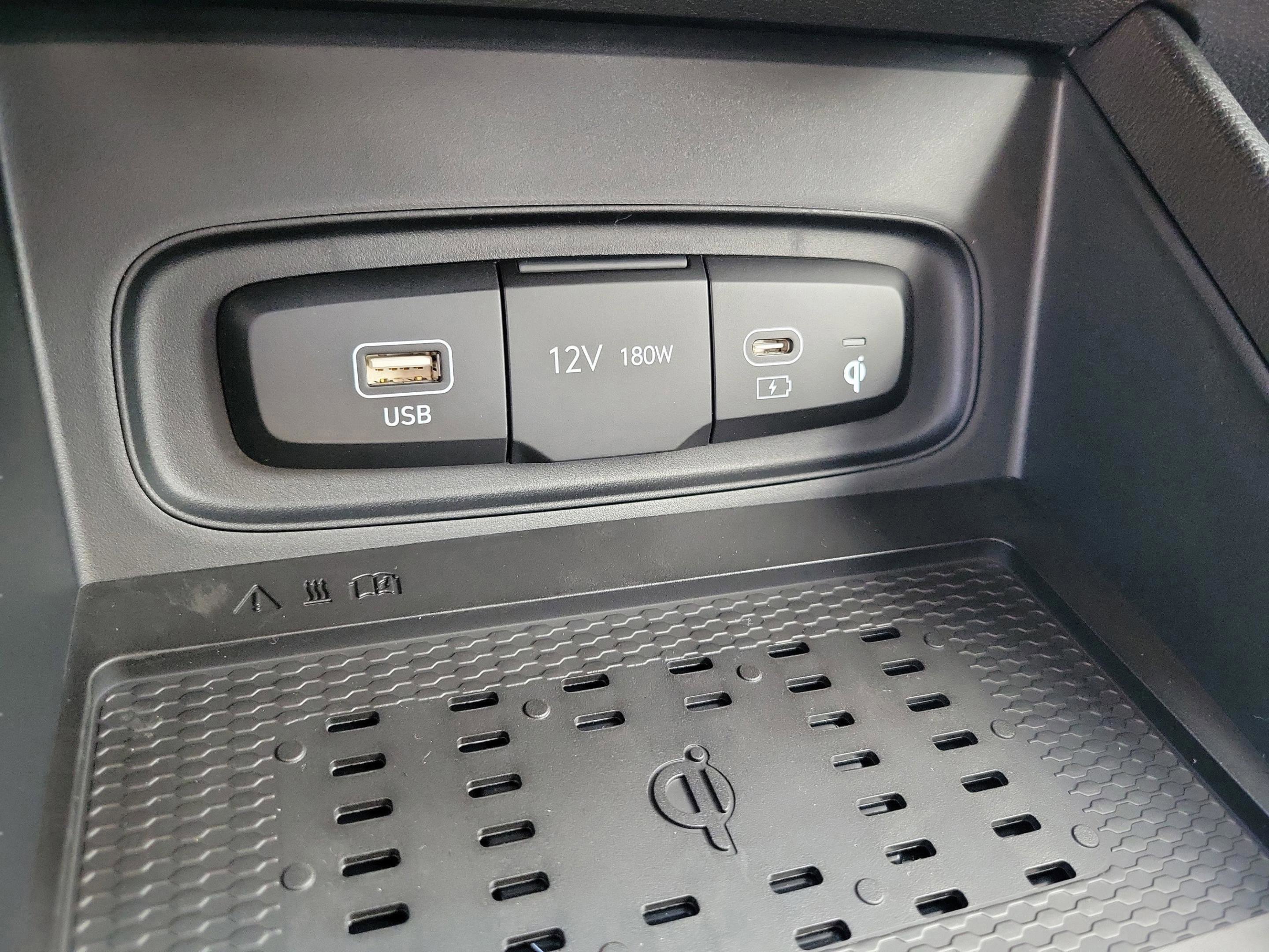 New 2026 Hyundai Venue SEL image 12