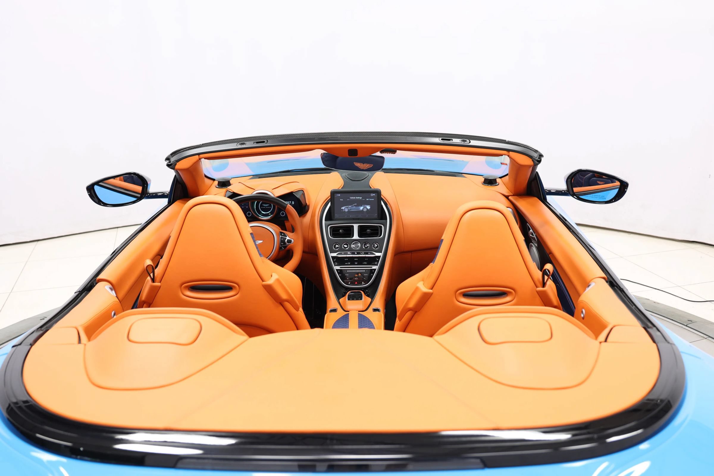 Used 2022 Aston Martin DBS Superleggera Volante RWD image 83