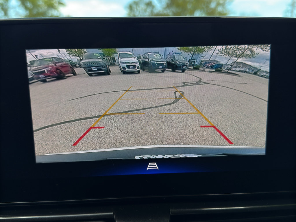 Used 2025 Chevrolet TrailBlazer LT w/ Convenience Package FWD image 32