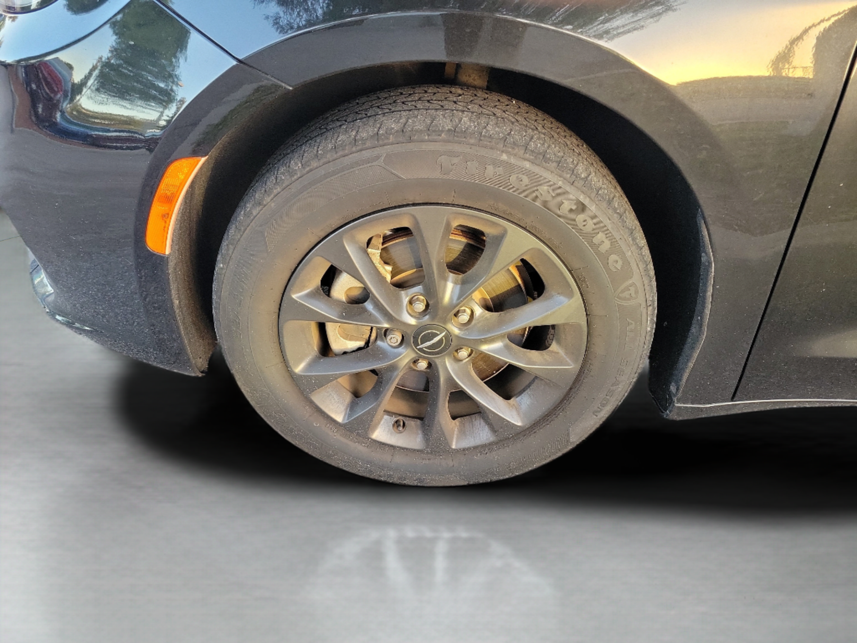 Used 2021 Chrysler Pacifica Touring-L w/ S Appearance Package FWD image 27