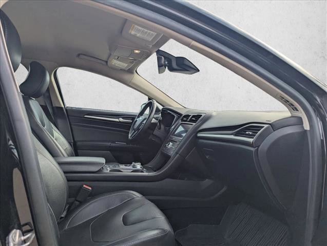Used 2019 Ford Fusion Energi Titanium FWD image 15