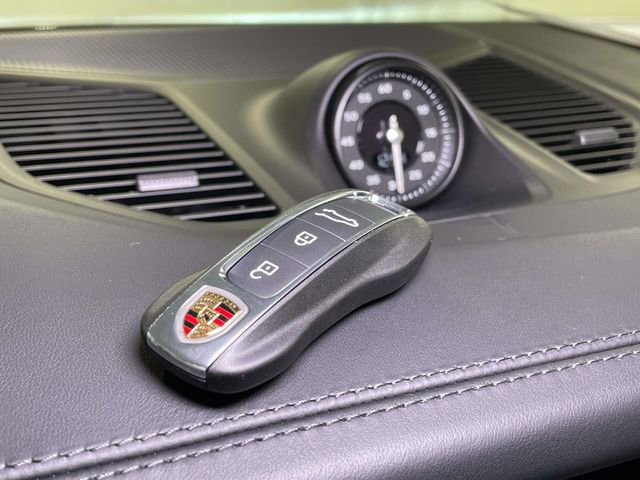 New 2026 Porsche Cayenne Coupe AWD/4WD image 46