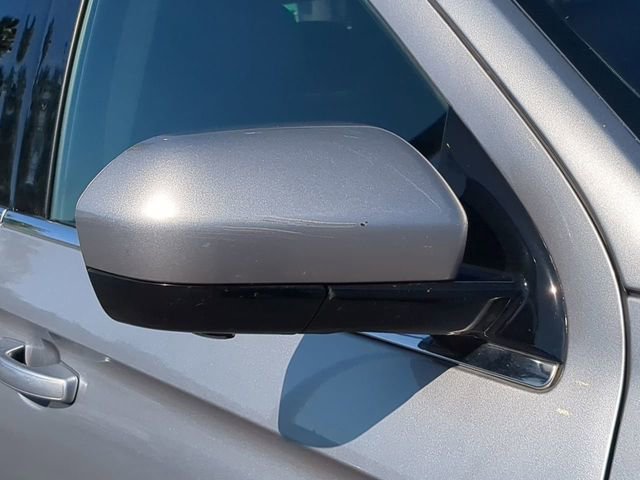 Used 2024 Ford Expedition XLT image 12