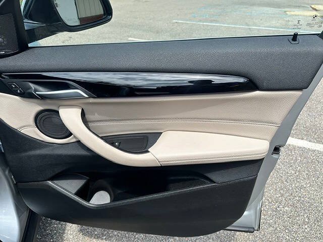 Used 2018 BMW X2 sDrive28i FWD image 23