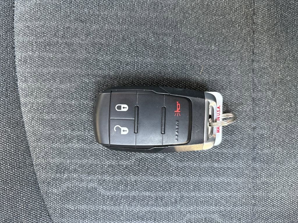 Used 2024 RAM 3500 Tradesman w/ Chrome Appearance Group image 33