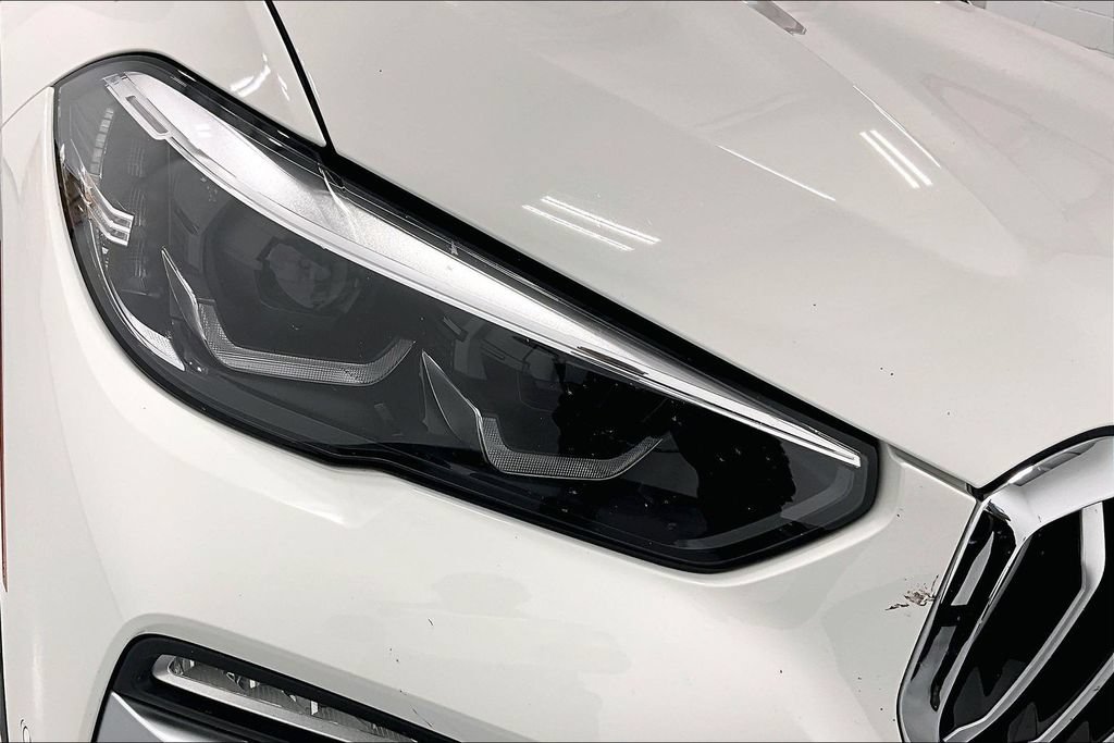 Used 2020 BMW X5 xDrive40i w/ Premium Package AWD/4WD image 31