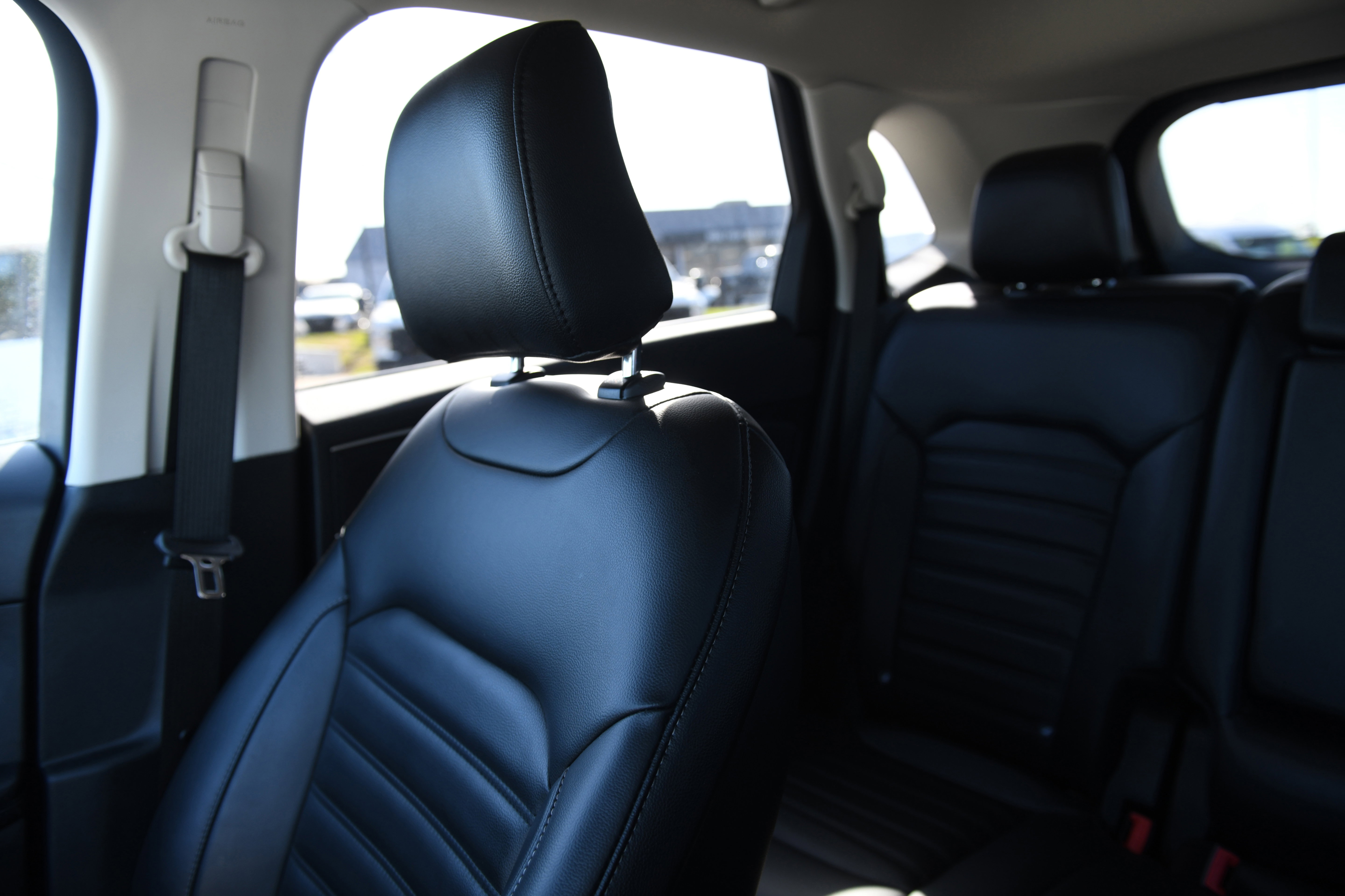 Used 2023 Ford Edge SEL image 23