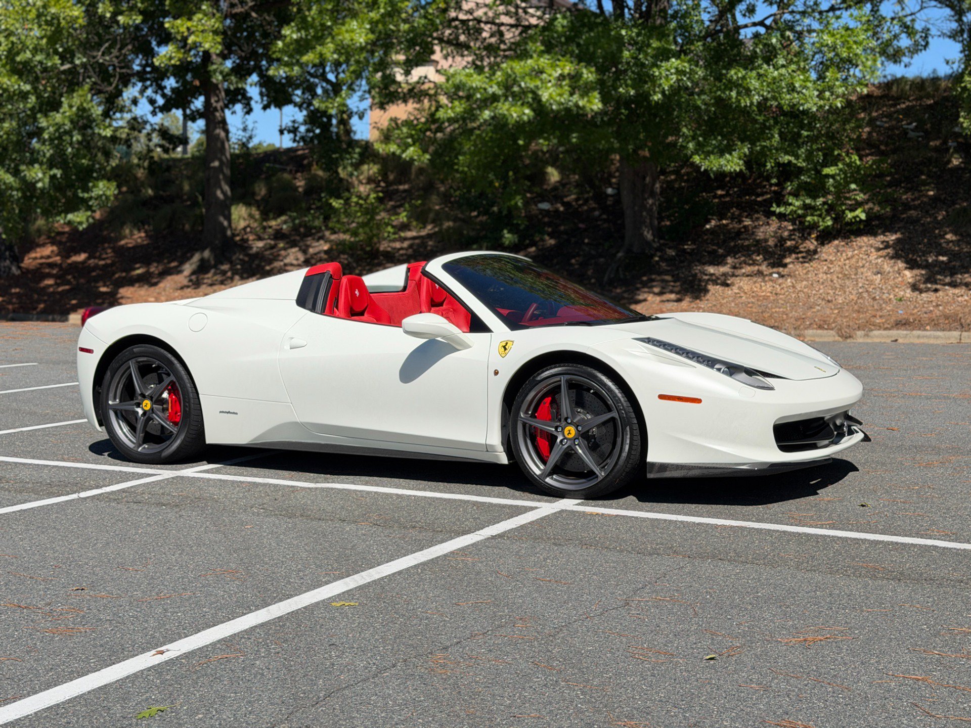 Used 2015 Ferrari 458 Spider RWD image 15