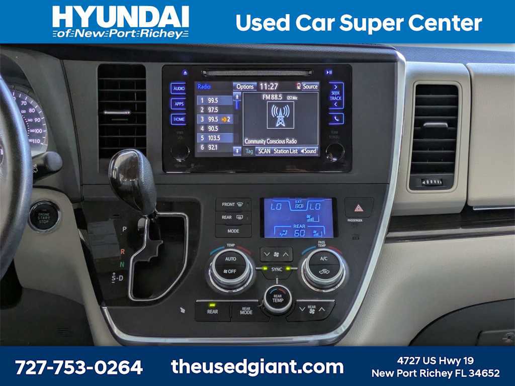 Used 2015 Toyota Sienna XLE image 24