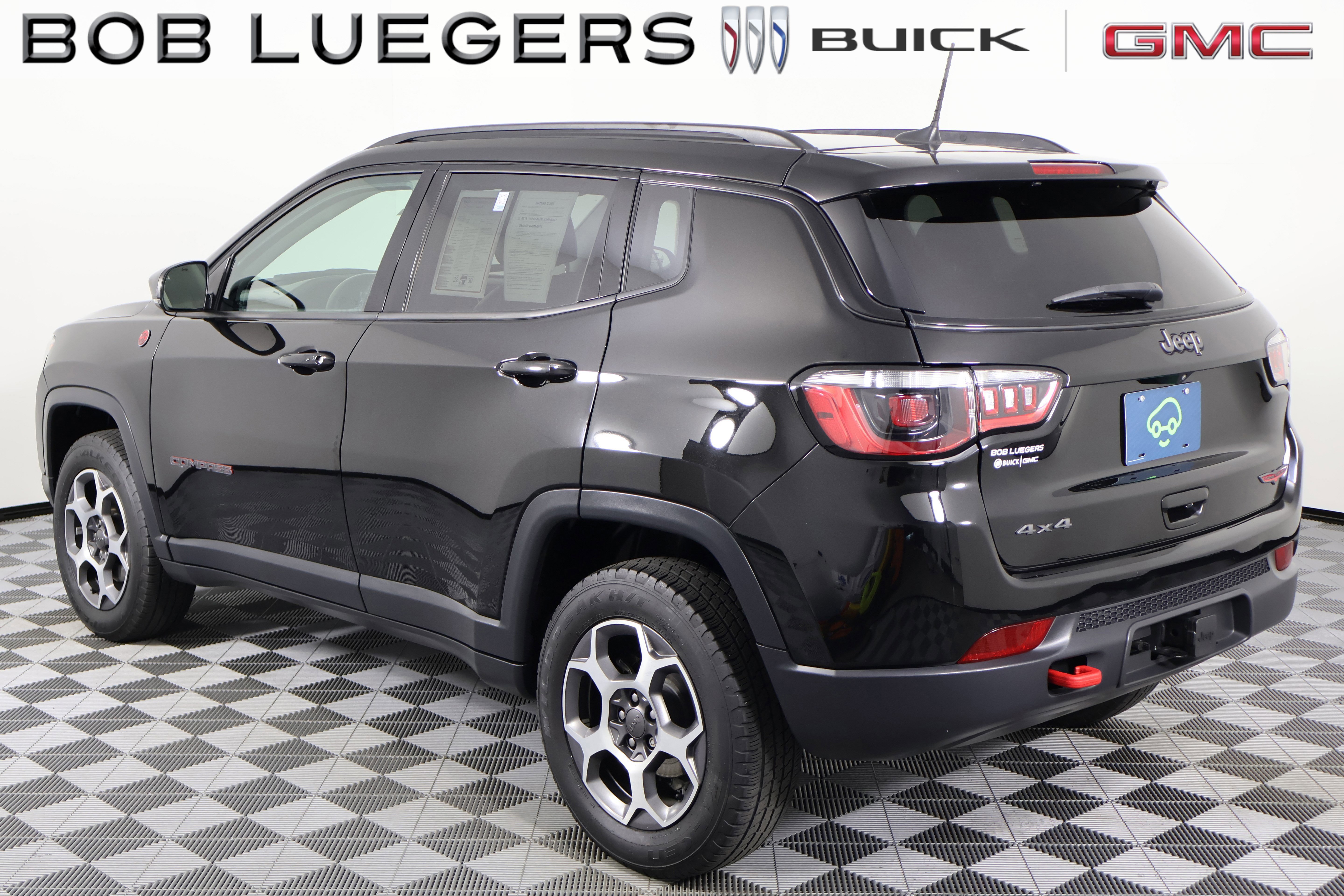 Used 2022 Jeep Compass Trailhawk w/ Sun and Sound Group AWD/4WD image 6