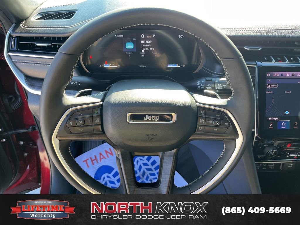 Used 2025 Jeep Grand Cherokee Limited image 8