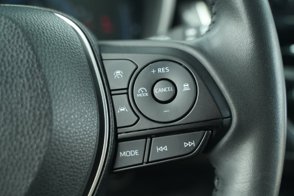 Used 2024 Toyota Corolla XSE FWD image 32