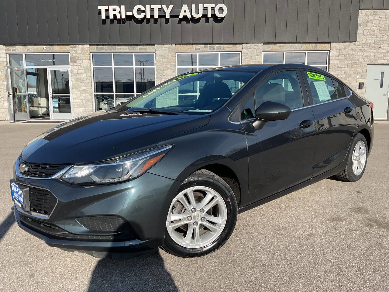 Used 2017 Chevrolet Cruze LT