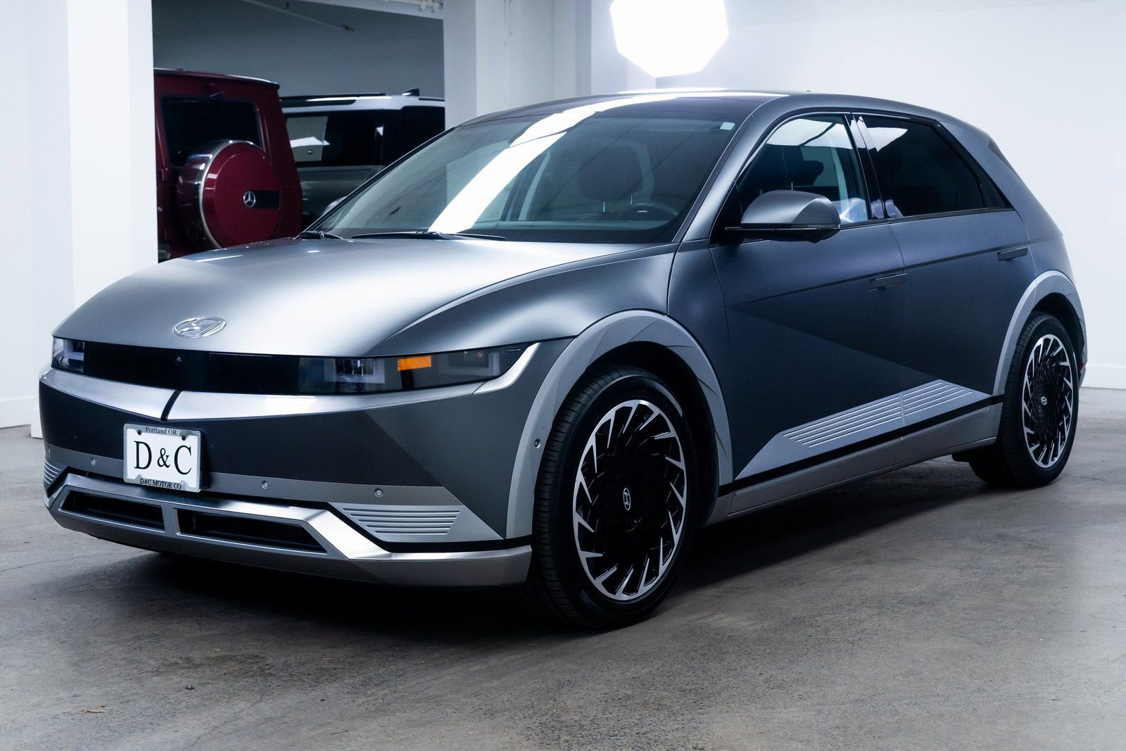 Used 2024 Hyundai Ioniq 5 Limited image 3