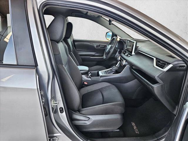 Used 2024 Toyota RAV4 LE AWD/4WD image 20