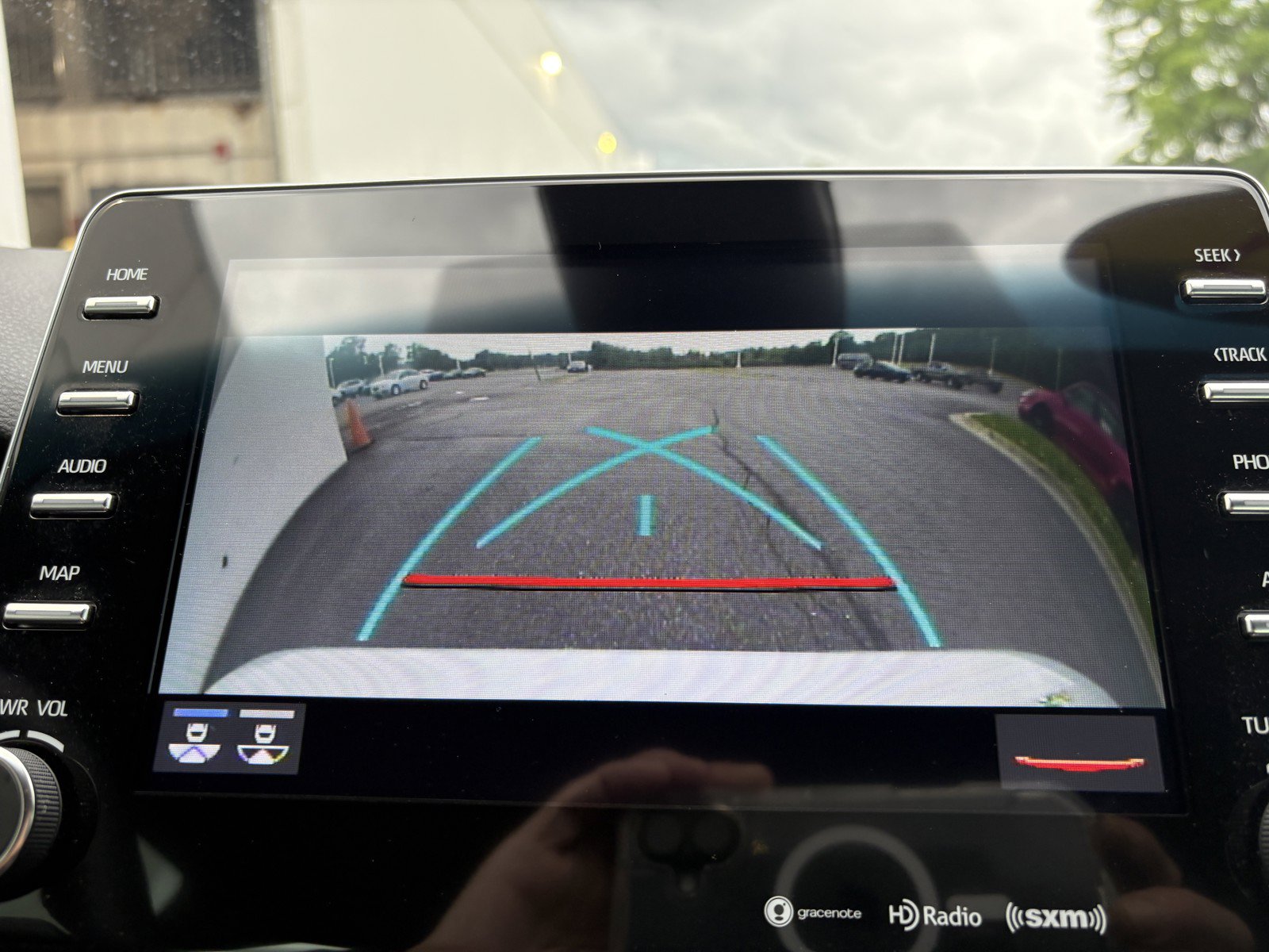 Used 2021 Toyota Avalon XLE FWD image 22