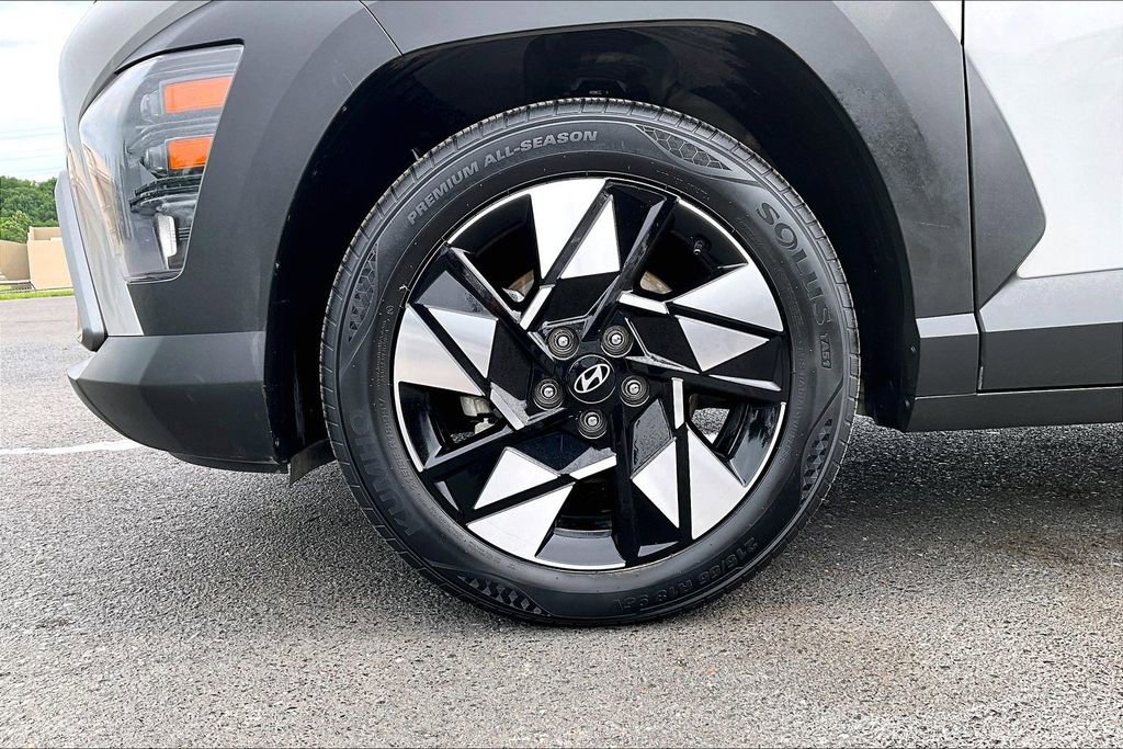 Used 2024 Hyundai Kona SEL FWD image 34